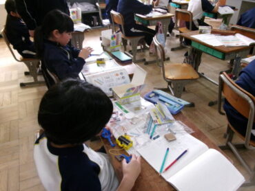 ３年 理科「電気を通すものと通さないものを調べよう」