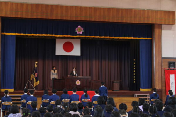 修了証書授与式予行